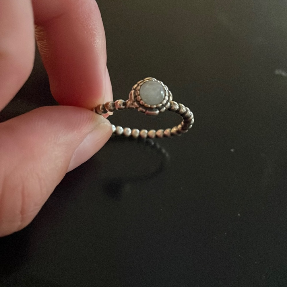 PANDORA - S925 ALE 56 Beaded ring with milky white bead stone or Moonstone